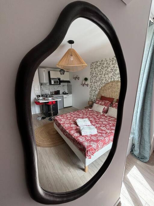 - Le 102 Apartment