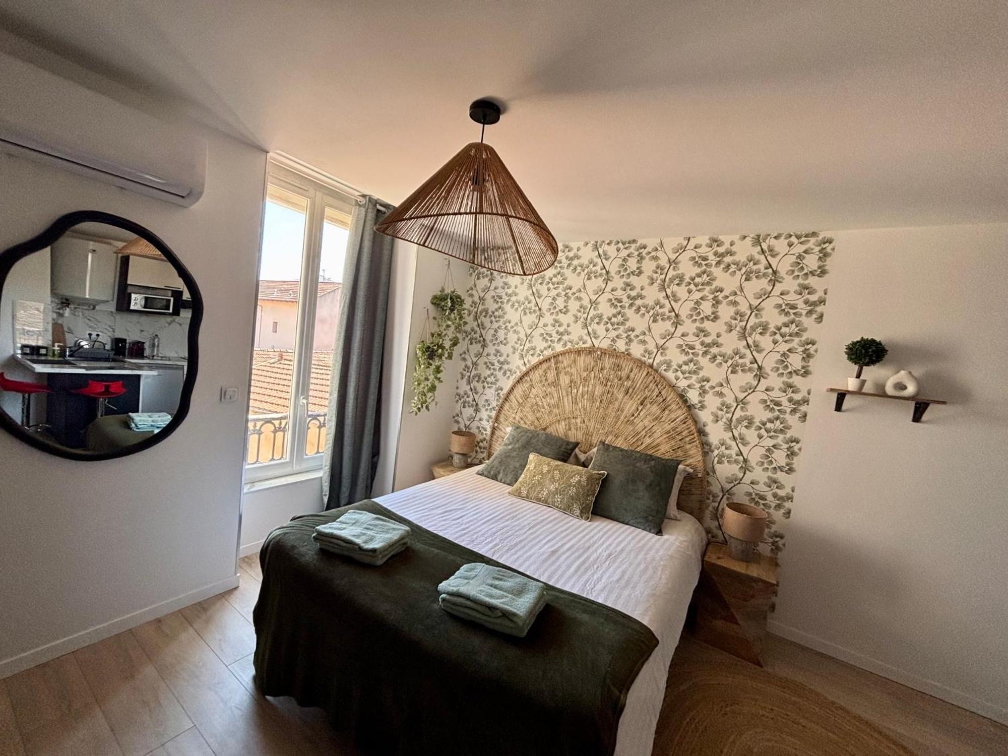 Apartment - Le 102 Roanne