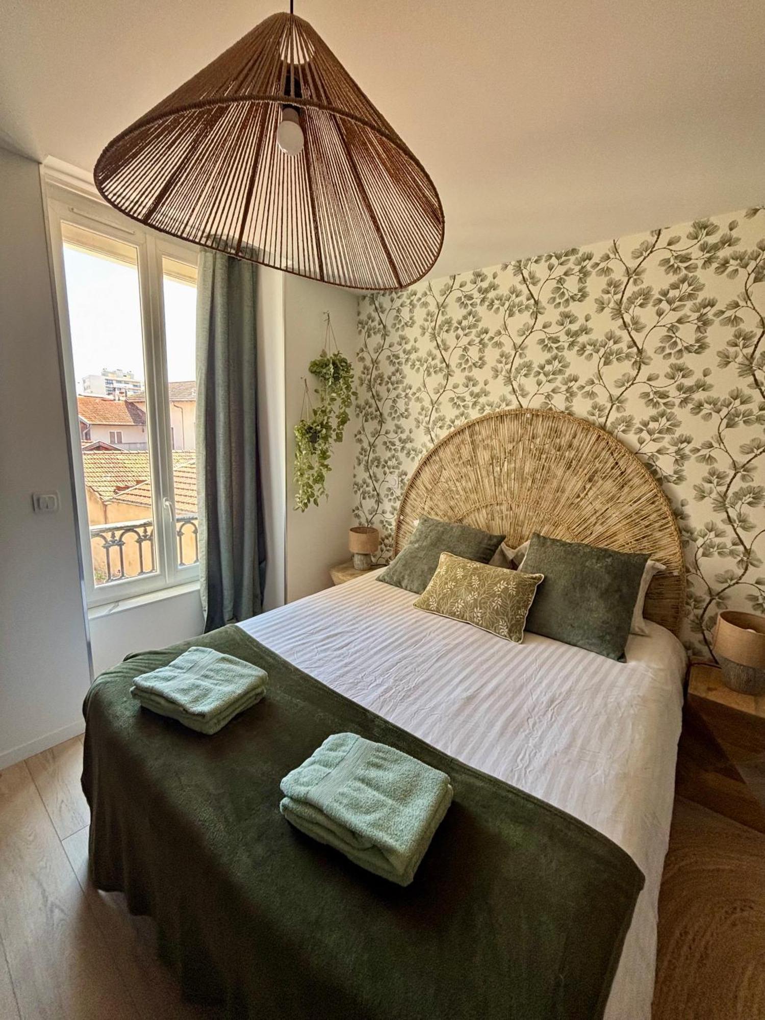 Apartment - Le 102 Roanne
